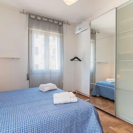 Апартаменты Enjoy - Bilocale Sulle Riviere A Due Passi Dalla Specola Падуя