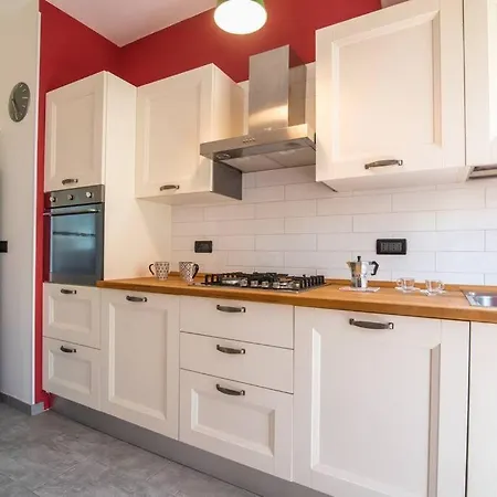 Enjoy - Bilocale Sulle Riviere A Due Passi Dalla Specola