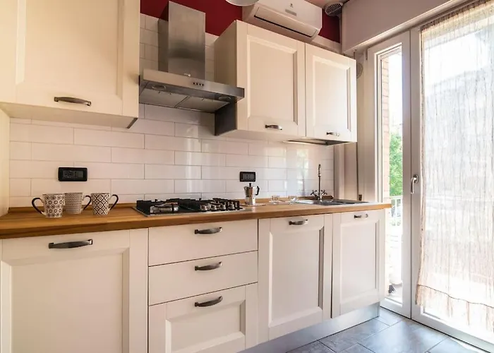 Apartman Enjoy - Bilocale Sulle Riviere A Due Passi Dalla Specola