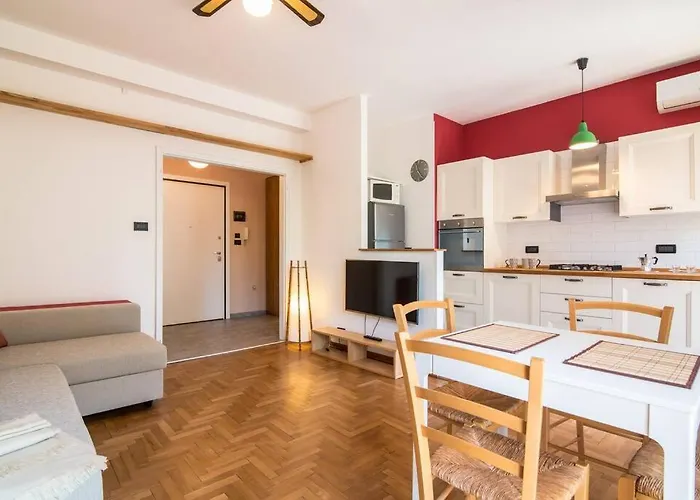 Enjoy - Bilocale Sulle Riviere A Due Passi Dalla Specola Apartman